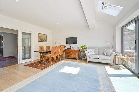 undefined, Park Road, Hampton, TW12