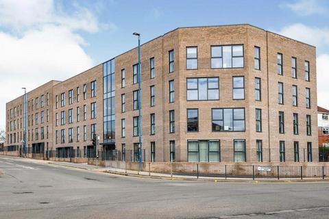 2 bedroom flat to rent, Langworthy Road, Salford, M5