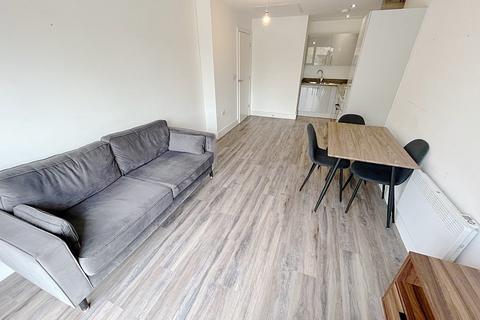2 bedroom flat to rent, Langworthy Road, Salford, M5