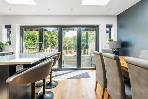 4 bedroom semi-detached house for sale, Elmwood Drive, Stoneleigh