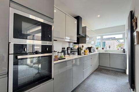 3 bedroom semi-detached house for sale, St. Michaels Road, Kingsteignton, Newton Abbot