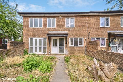 Marcus Garvey Way, Brixton, SE24