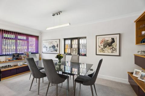 4 bedroom cottage for sale, Stoke Common Road, Fulmer, SL3
