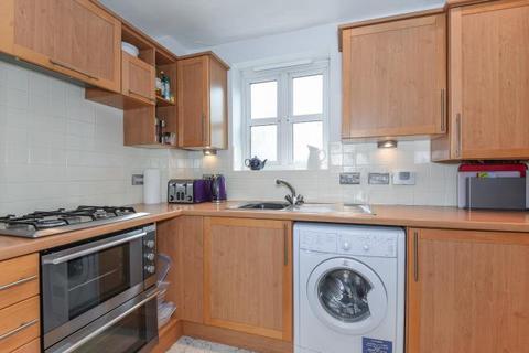 1 bedroom flat to rent, Parkland Place, Wren Way, Bicester, OX26