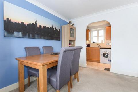 1 bedroom flat to rent, Parkland Place, Wren Way, Bicester, OX26