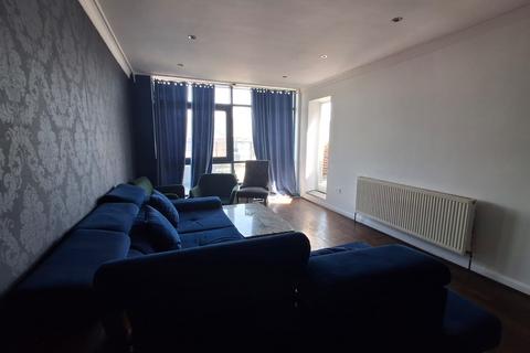 2 bedroom apartment to rent, Harold Road, London E13