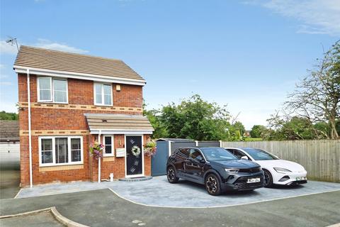 3 bedroom detached house for sale, Rainbow Drive, Manchester M46