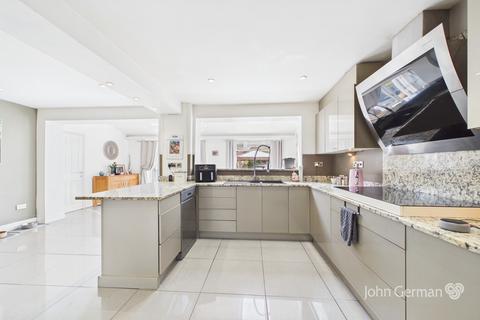 5 bedroom detached house for sale, Caroline Close, Alvaston