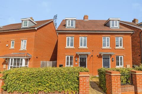 3 bedroom townhouse for sale, Gold Furlong, Marston Moretaine, Bedford