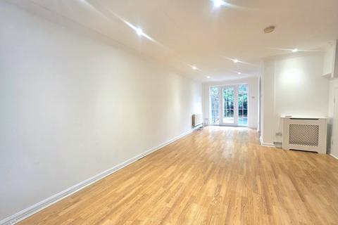 3 bedroom end of terrace house for sale, Carrington Square, Harrow