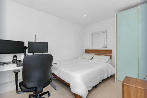 2 bedroom flat to rent, Distillery Tower, Deptford, London, SE8
