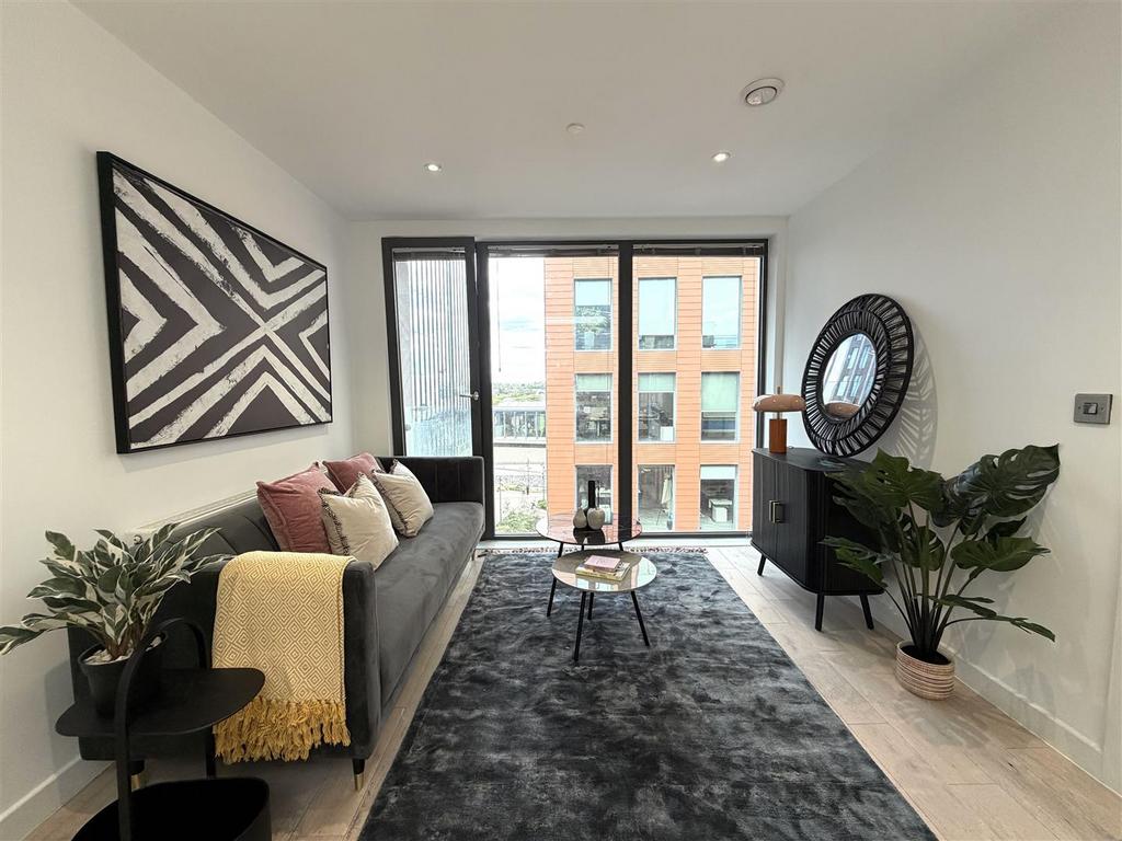 Apartment in Reading, Coley - View 2