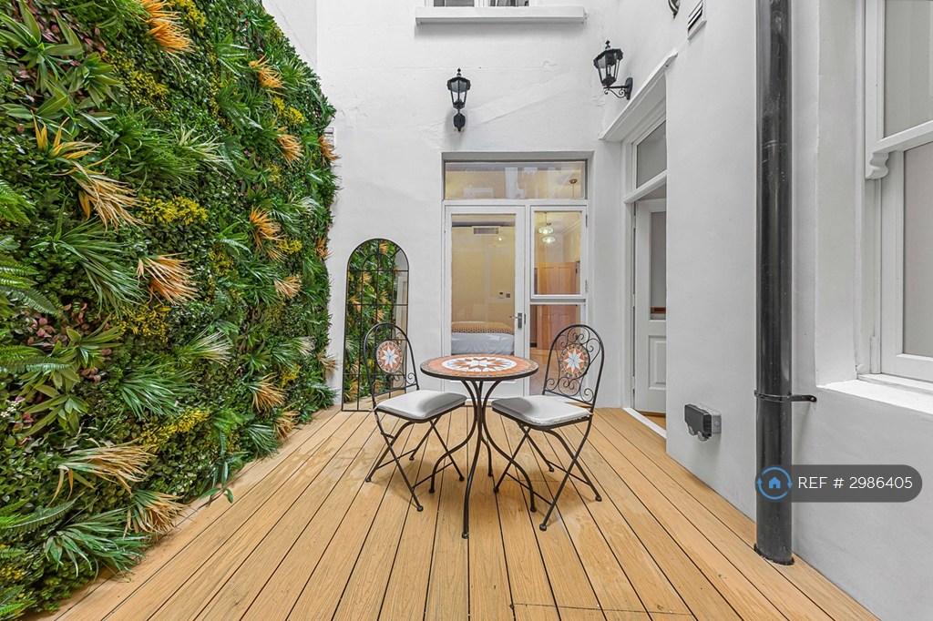 Apartment in London, Brompton - View 2