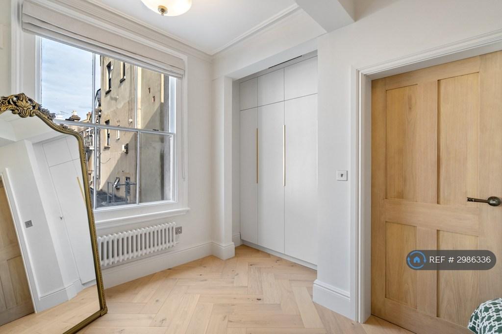 Apartment in London, Brompton - View 2