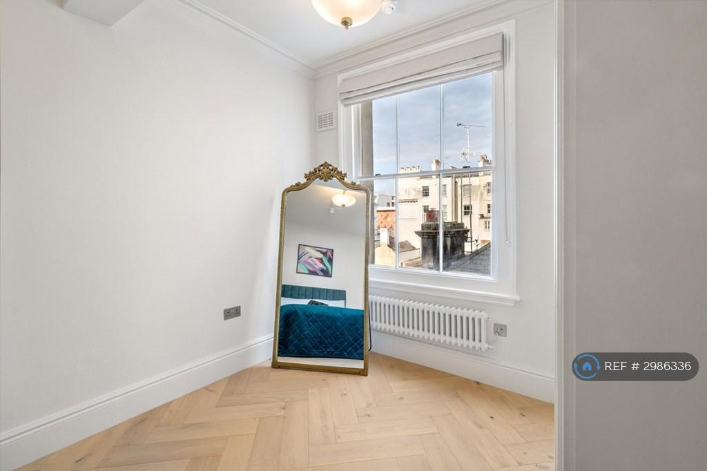 Apartment in London, Brompton - View 3