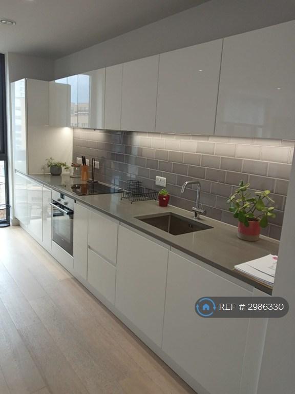 Apartment in London, Royal Wharf, Silvertown - More