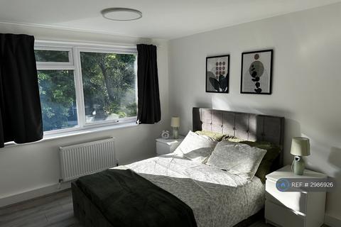 undefined, Laurel Court, London, SE25