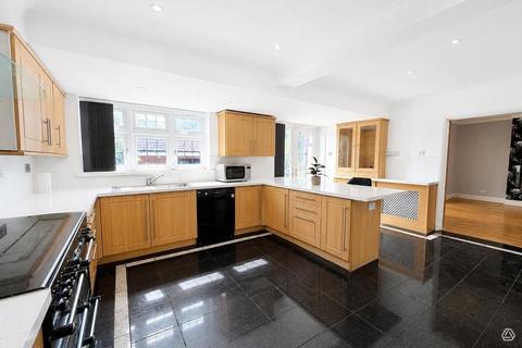 5 bedroom semi-detached house for sale, Brook Lane, Bexley