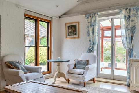 3 bedroom detached bungalow for sale, High Halden Road, Biddenden