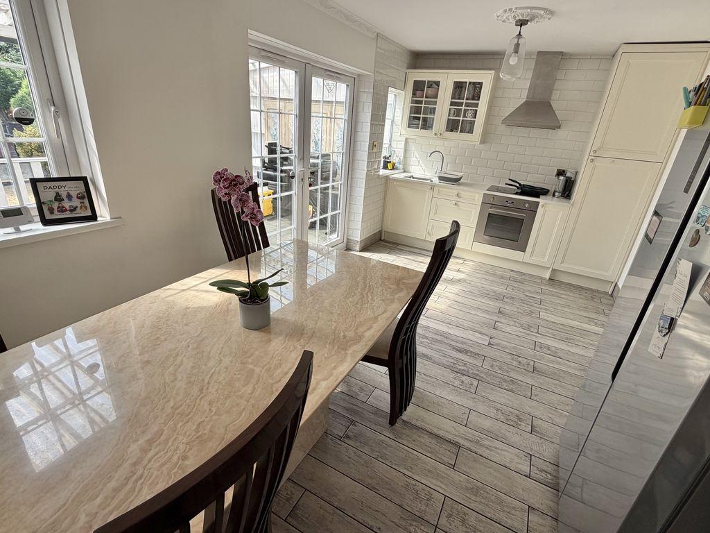 House in Birmingham, West Midlands - More