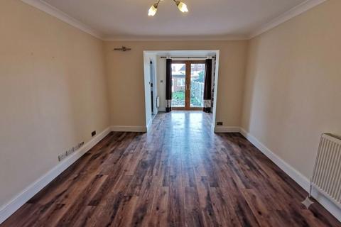 3 bedroom semi-detached house for sale, Waverley Road, Rayners Lane