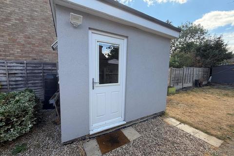 2 bedroom terraced house to rent, Princes Street, Toddington