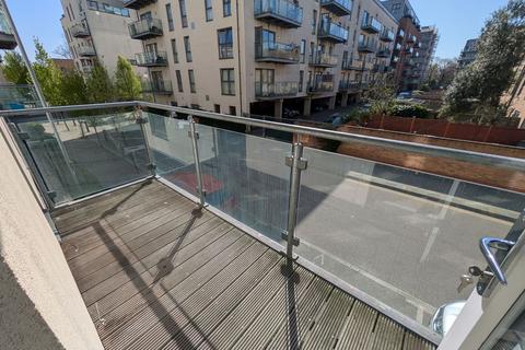 2 bedroom apartment to rent, Campus Avenue, Dagenham RM8