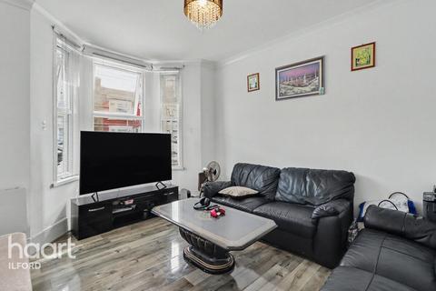 3 bedroom terraced house for sale, Kingston Road, Ilford