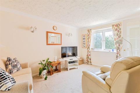 1 bedroom apartment for sale, Swan Court, Stratford-upon-Avon CV37