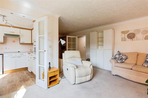 1 bedroom apartment for sale, Swan Court, Stratford-upon-Avon CV37