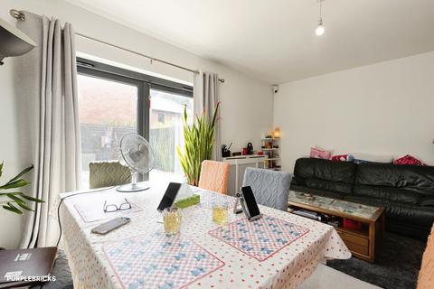 undefined, Kiln Close, Gloucester, GL1