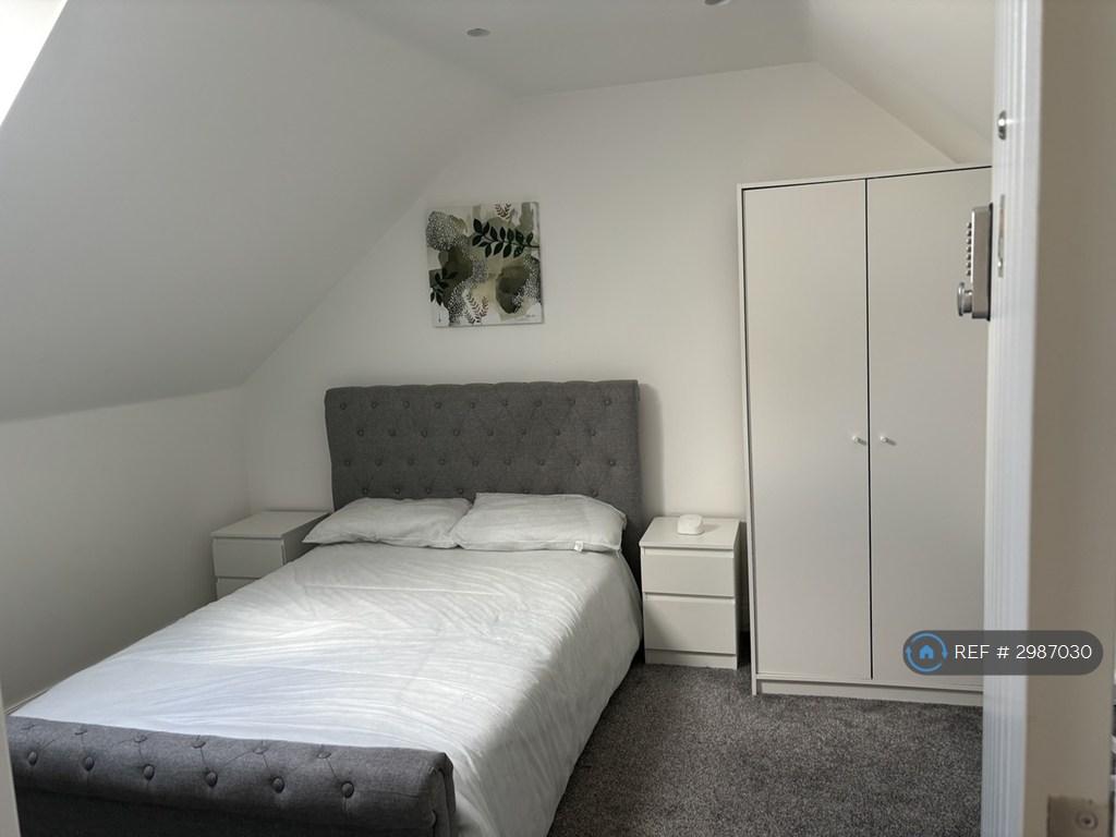 House in Reading, Caversham - View 2