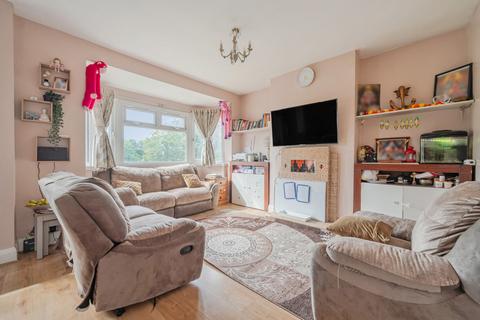 2 bedroom apartment for sale, Stoke Poges Lane, Slough
