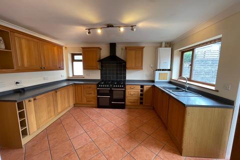 4 bedroom bungalow for sale, 10 Penlan Road Treboeth