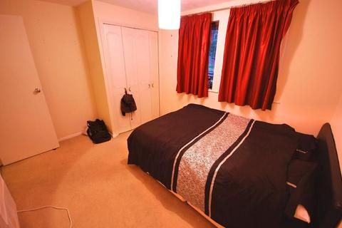 1 bedroom flat to rent, PRIORY COURT, VICARS BRIDGE CLOSE