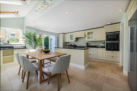 Kelmscott Road, London, SW11