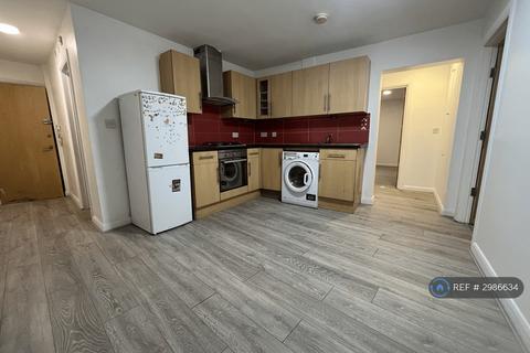 2 bedroom flat to rent, Ivory Court, London, E9
