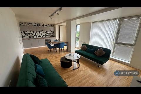 1 bedroom flat to rent, Christabel, Manchester, M40