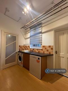 2 bedroom flat to rent, Elmfield Terrace, Aberdeen, AB24