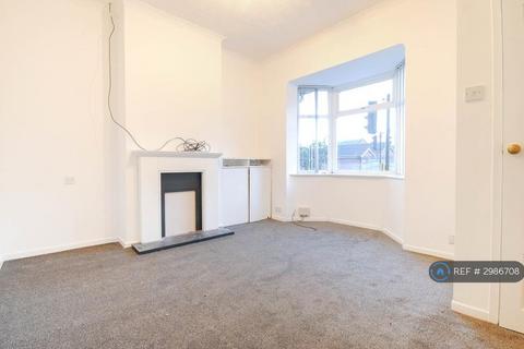 3 bedroom terraced house to rent, Warrington Road, Wigan, WN3