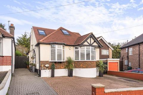 4 bedroom detached bungalow for sale, Stoneyfields Gardens, Edgware, HA8
