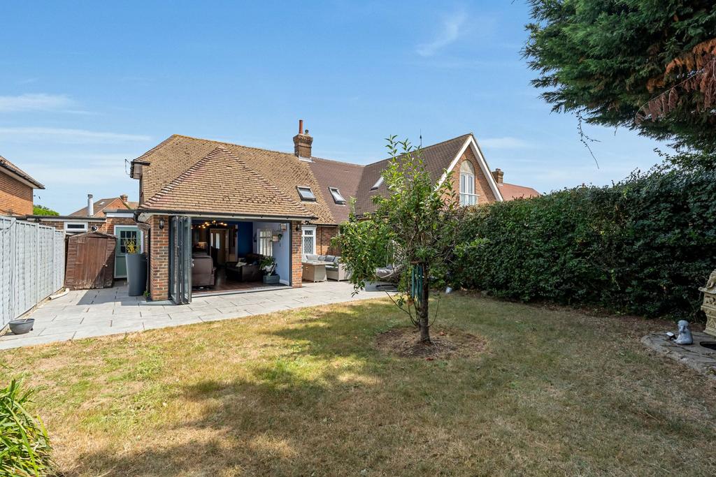 House exterior, garden