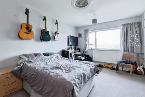 3 bedroom penthouse for sale, St. Valerie Road, BOURNEMOUTH