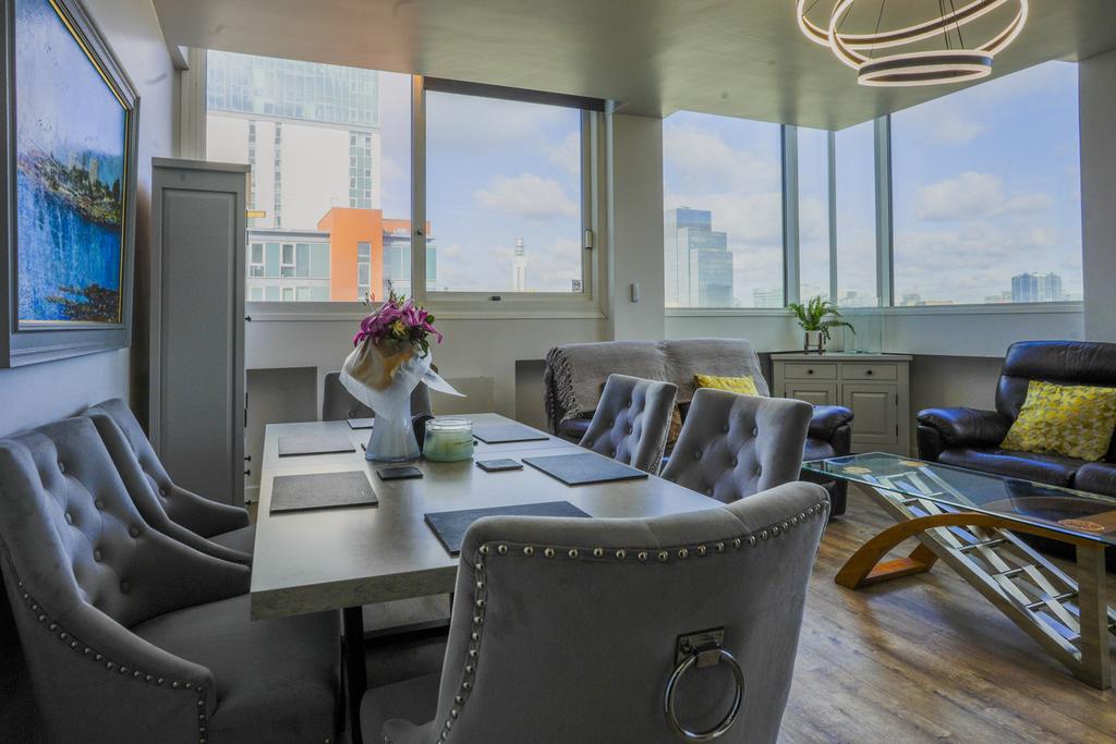 Apartment in Birmingham, West Midlands - View 2