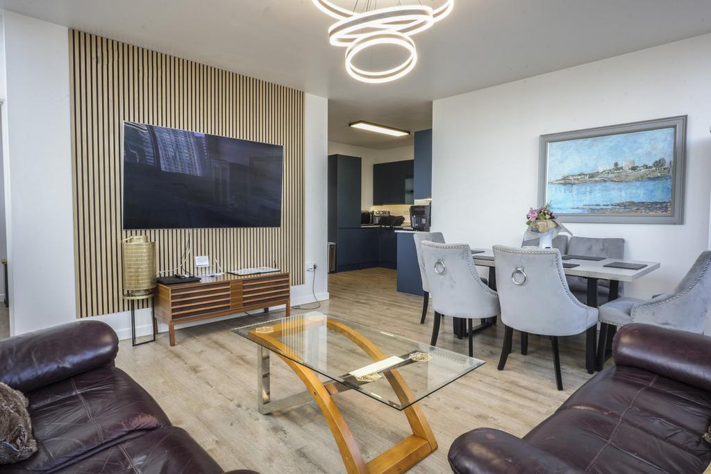 Apartment in Birmingham, West Midlands - View 3