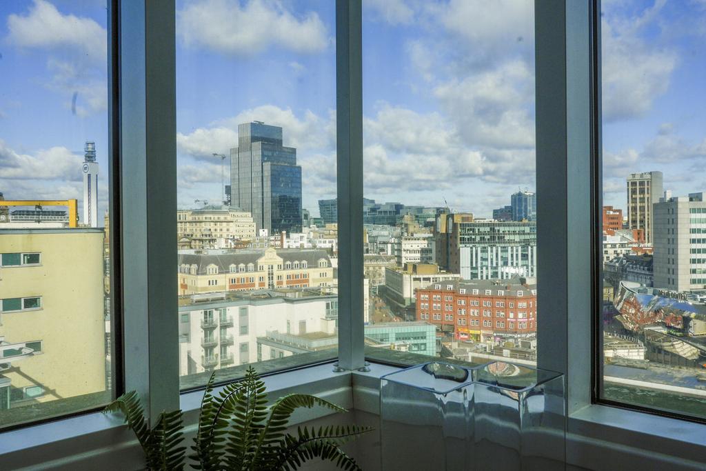 Apartment in Birmingham, West Midlands - View 4