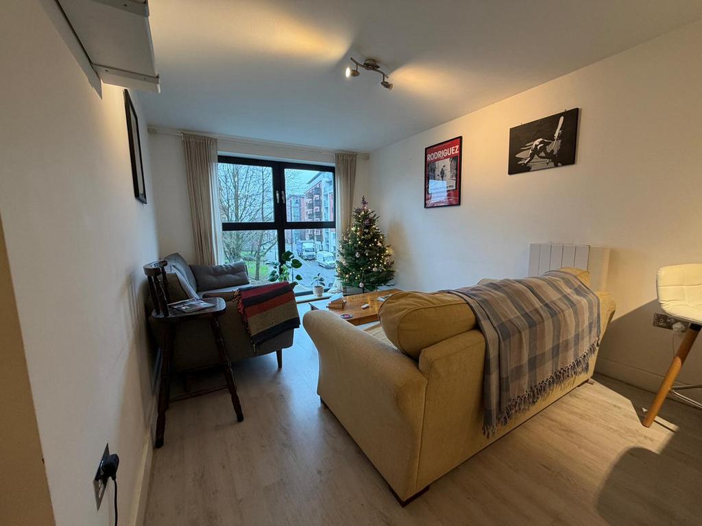 Apartment in Birmingham, West Midlands - View 2