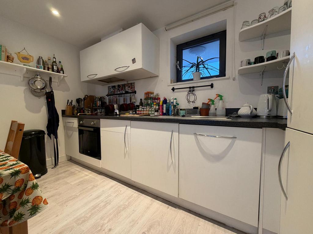 Apartment in Birmingham, West Midlands - View 3