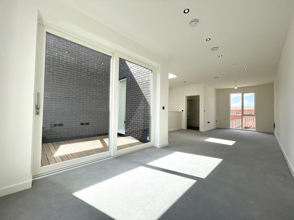 House in Birmingham, Ladywood - View 4