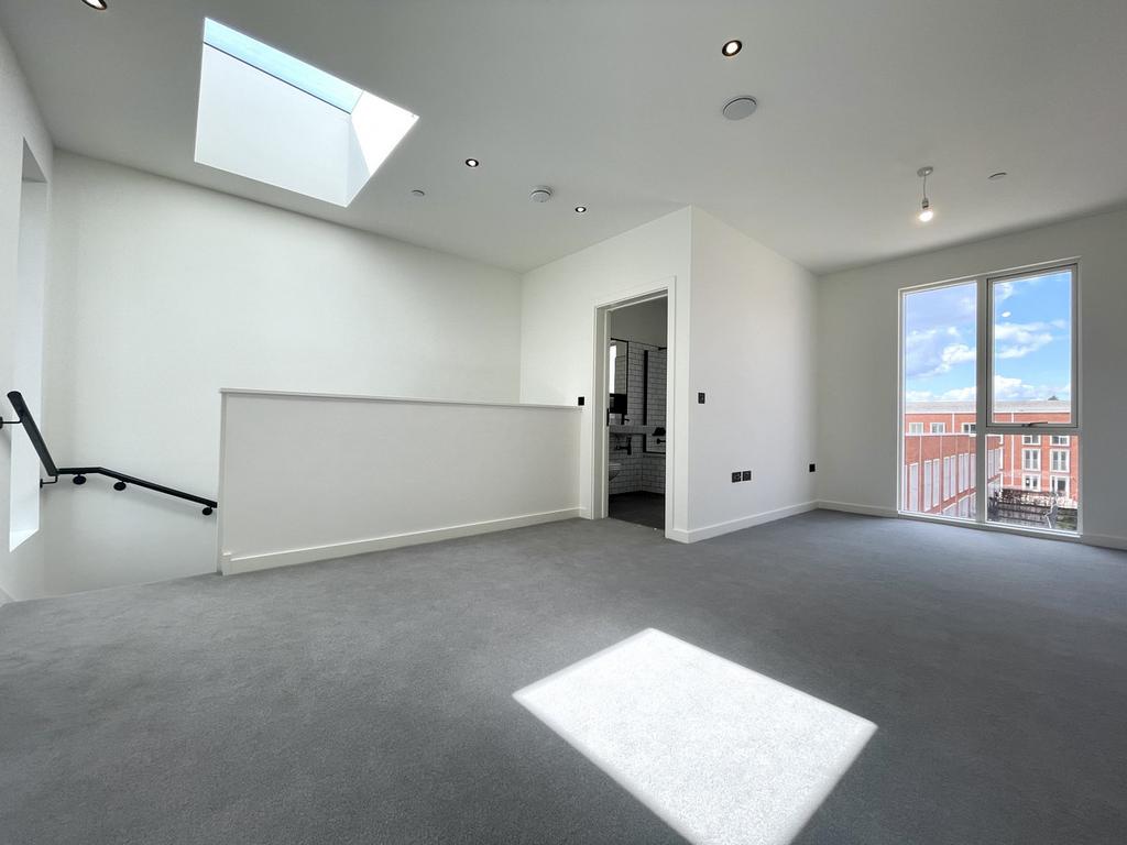 House in Birmingham, Ladywood - View 5